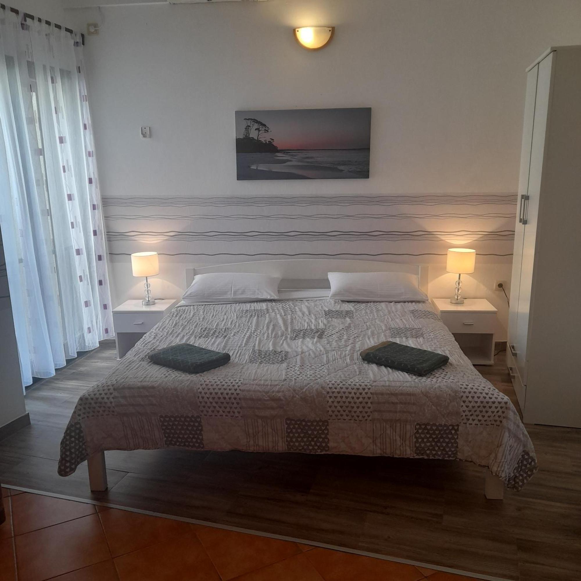 Beach Pearl 1 Jesenice (Split-Dalmatia) Exterior foto
